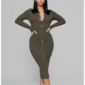 FASHIONNOVA MIDI DRESS